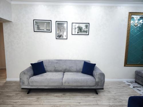 アルマトイにあるАпартаменты рядом с ТРЦ Mega и парком Первого Президентаのギャラリーの写真