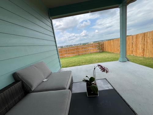 Galería fotográfica de New 4BR Walk to Community Pool & Playground en San Marcos