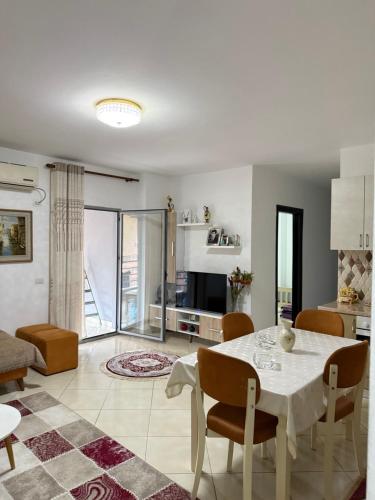 Urban Apartment Kamëz