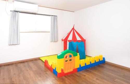 Family-Friendly 200 sqm House Tsutenkaku Tower 22ppl