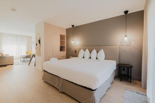 Gallery image of Tremblant Suite, King bed, Fireplace, Free Shuttle in Mont-Tremblant