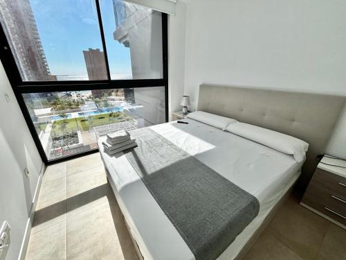 SAKURA LUXURY Poniente Beach