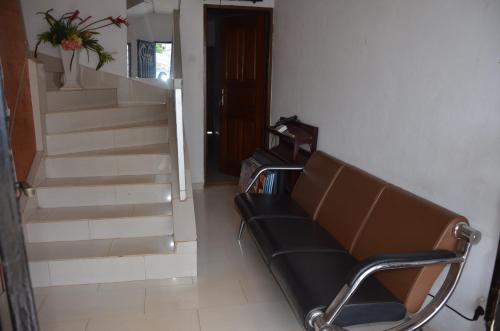 Fotografie z fotogalerie ubytování VICTOR & VICTORY GUEST HOUSE DAMAS-RAIL OBOBOGO Source v destinaci Yaoundé