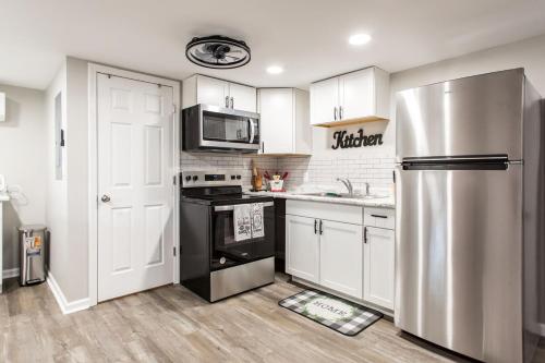 Η κουζίνα ή μικρή κουζίνα στο The Cozy Cottage