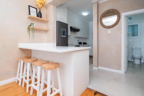 Ванная комната в Stylish Seaside living at Bay Point