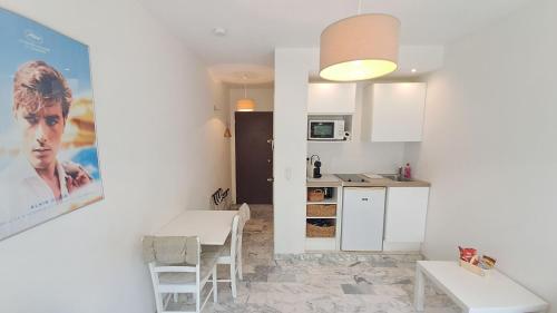 Beau studio centre Cannes Maréchal Juin