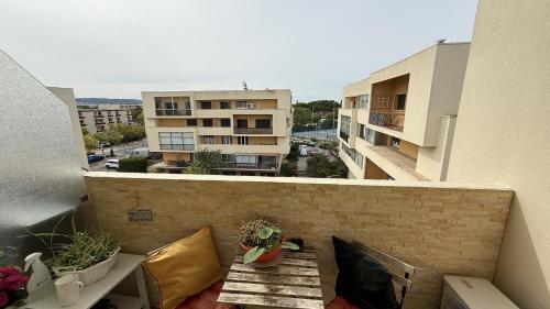 Balkón nebo terasa v ubytování Studio douillet, Balaruc les bains, à deux pas de la cure et de la plage