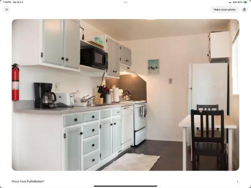 Gambar di galeri bagi Contemporary Marine 2bed 1bath apartment in Kent di Kent