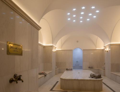 Ένα μπάνιο στο Dreamland Alanya Resort & Spa