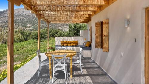 Tsikalario Beach House