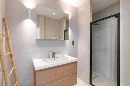 Chic Renovated 1BDR Apartment Near Bastille