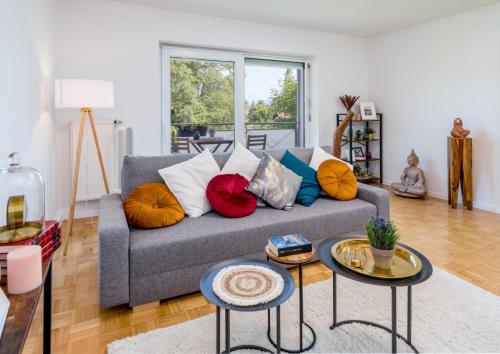 Foto OG2 L City Wohnung mit Balkon 15min bis Salzburg 1
