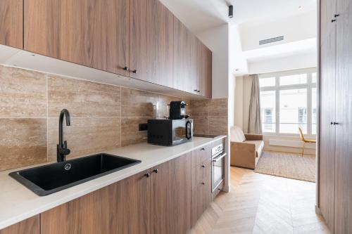 Stylish Duplex for 4 in Bastille Paris