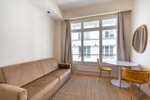 Stylish Duplex for 4 in Bastille Paris