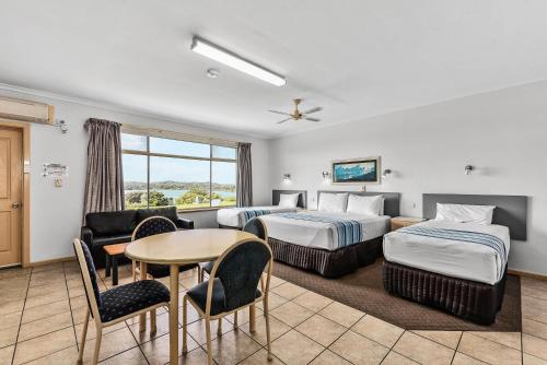 Ένα ή περισσότερα κρεβάτια σε δωμάτιο στο Comfort Inn Robe