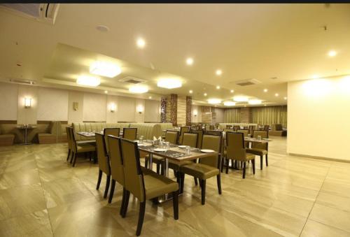 Restaurace v ubytování Hotel Sindhura Grand