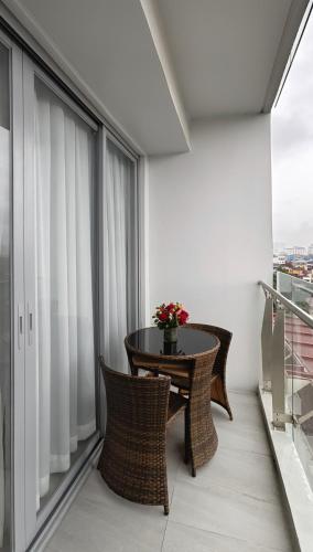 Balcone o terrazza di Luxury Penthouse & High-Floor Hotel near City of Dreams, Airport, Okada, and Solaire Casino