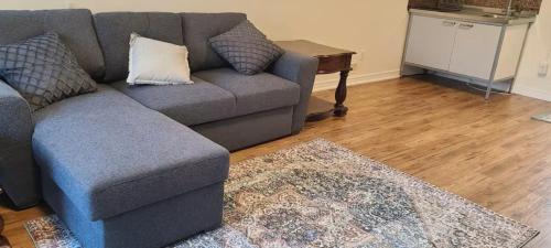 Billede fra billedgalleriet på Full house, 3 BDR, 2WR, free Parking , extra beds i Windsor