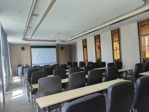 Οι επιχειρηματικές εγκαταστάσεις ή/και οι αίθουσες συνεδριάσεων στο Echarm Hotel Zhuzhou Liling