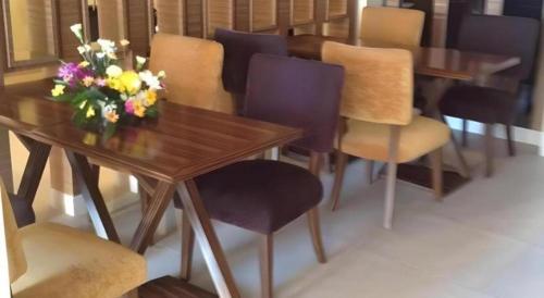 Χώρος καθιστικού στο Honey Lodge