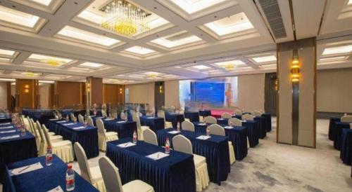 Zona business o sala de conferencias en Hampton by Hilton Zhuhai Doumen