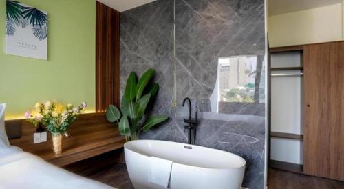 Imagen de la galería de La Phan Huy Ich Hotel, en Ho Chi Minh
