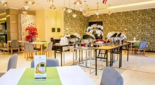 Ресторан / где поесть в Sunbreeze Hotel