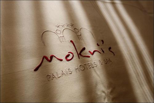 Sijil, anugerah, tanda atau dokumen lain yang dipamerkan di Mokni's Palais Hotel & SPA