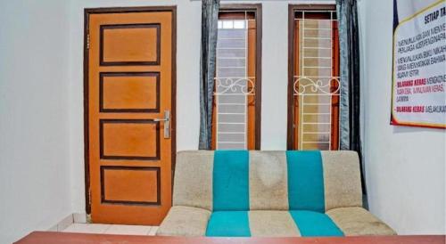 Gallery image of Hotel O Penginapan Hj Lilis 2 Syariah in Sukabumi