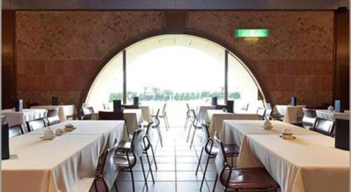 Un restaurante u otro lugar para comer en Hotel Kawakyu