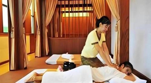 Гости Green World Palace Hotel