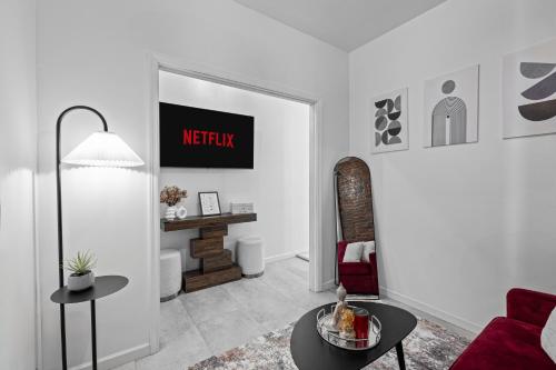Billede fra billedgalleriet på stylish 1 Bed Apt in West New York perfect for 4 guest i West New York