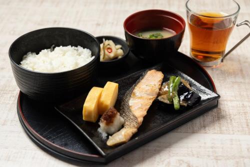 Φαγητό σε αυτό το ξενοδοχείο ή κάπου εκεί κοντά