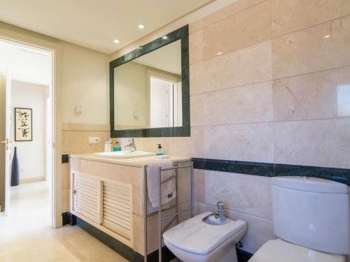 Holiday penthouse in Marbella, Beachfront