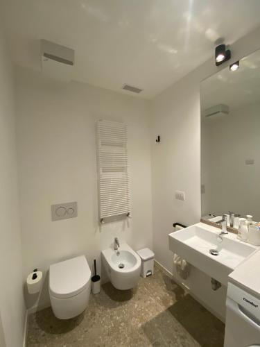 Koupelna v ubytování Residenza Cortemaggiore Luxury - Flexrent Immobiliare Abissinia
