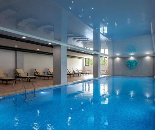 Swimmingpoolen hos eller tæt på Crystal Resort