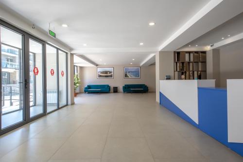 Postel nebo postele na pokoji v ubytování Crystal Resort