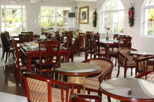 Restaurace v ubytování Emiramona Garden Hotel