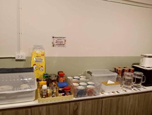 Dapur atau dapur kecil di Nitra Hostel