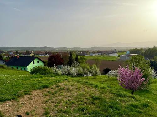 Un paisaje natural cerca de la casa vacacional