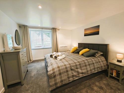 Ένα ή περισσότερα κρεβάτια σε δωμάτιο στο 2 Bed in Tankerness oc-q32730