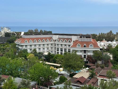 Bangunan di mana terletaknya hotel