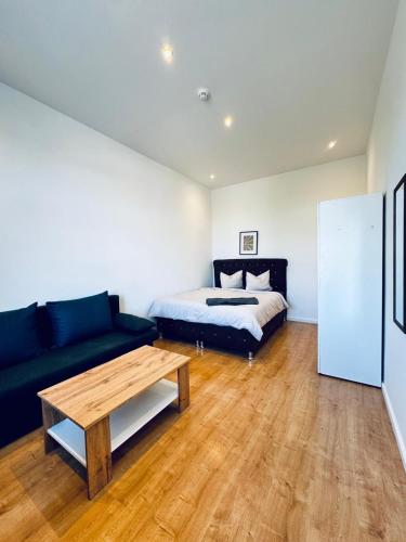 Comforatble 3BR Apartment Near Kaufpark Alterlaa