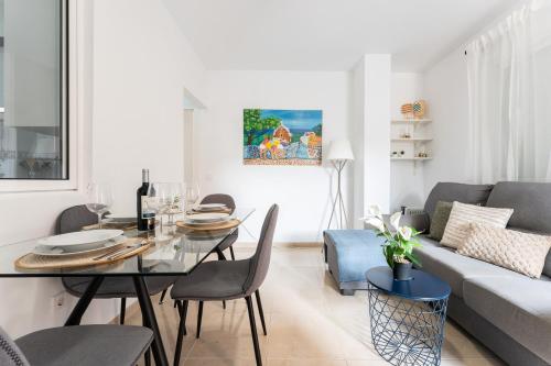 MalagaSuite Cozy 2 Bed Near Center