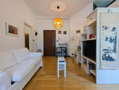 Charming studio apartment with balcony - Porta Romana