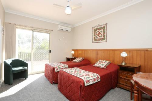 Postel nebo postele na pokoji v ubytování Toodyay Homestead Motel