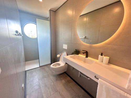 Phòng tắm tại Bungalows da Travanca