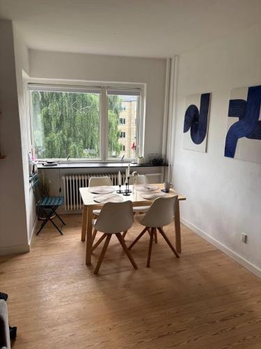 Fotografie z fotogalerie ubytování Sunny Apartment With Two Balcony v destinaci Åbyhøj