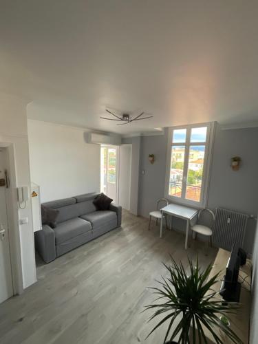 Studio Panorama tesisinde bir oturma alanı