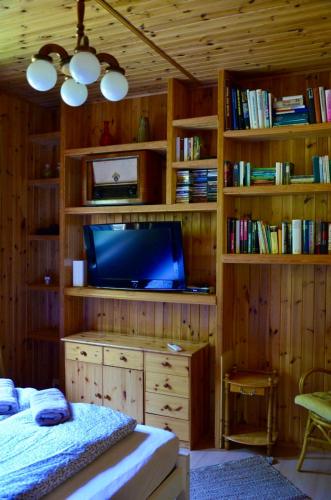 Perpustakaan di rumah percutian